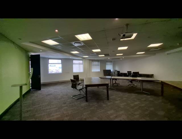105M² OFFICE TO LET IN SUNNINGHILL